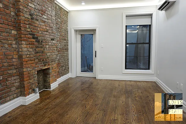 Rented by Lofts and Flats LLC | media 43