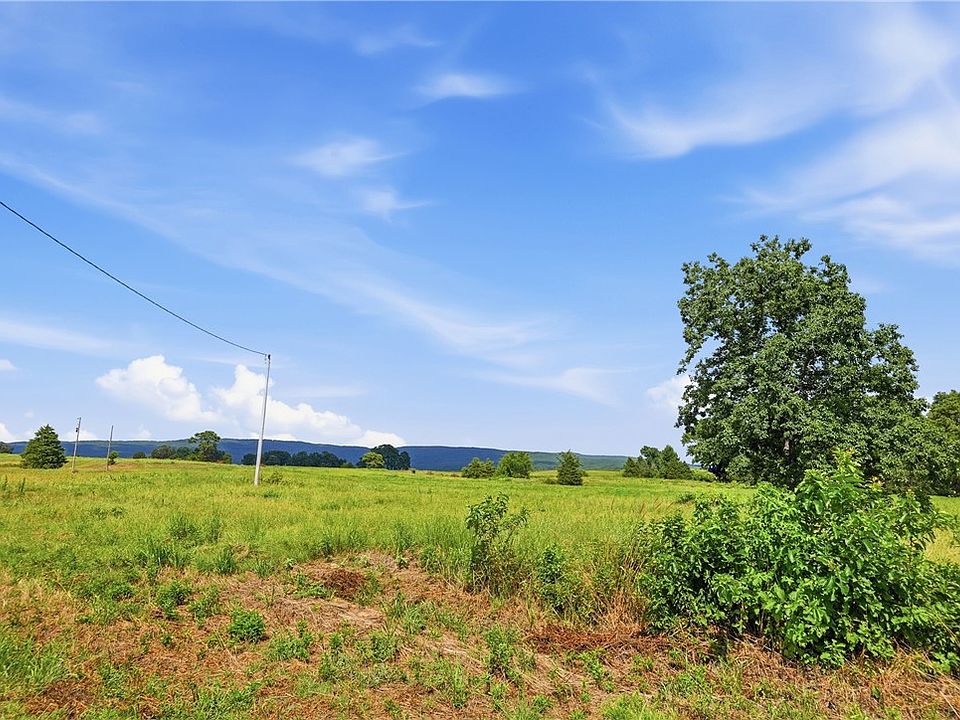 1st image of TRACT 4 Llewellyn Loop