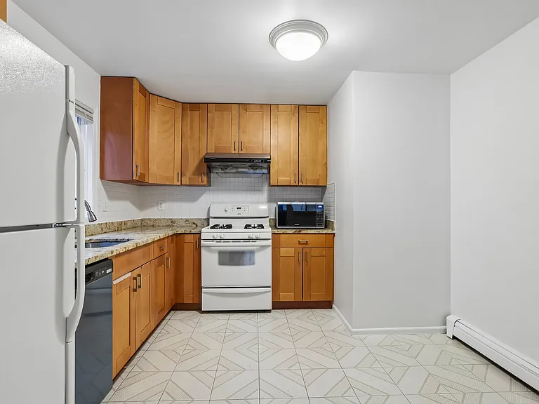 336 E Columbia Ave — Photo 13
