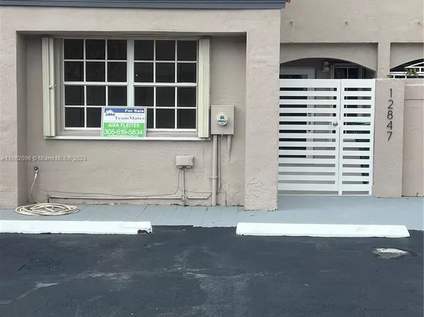 12847 SW 64th Ln, Miami, FL 33183