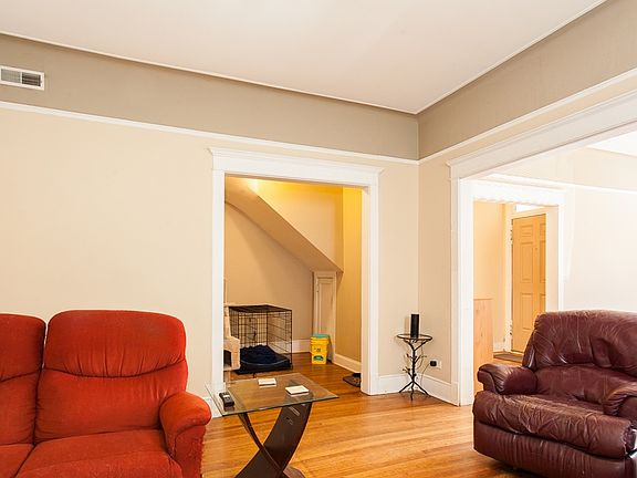 4th image of 3811 N Wilton Ave APT 1