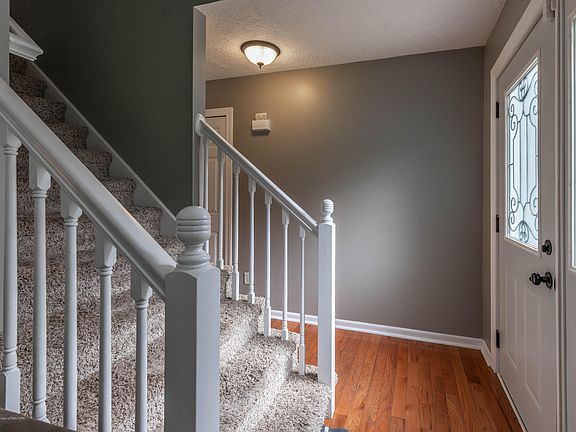 4th image of 2497 Graystone Dr