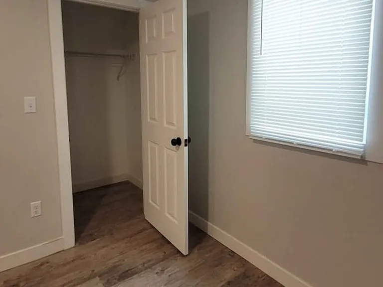 1263-1265 Gentian Dr SE — Photo 21