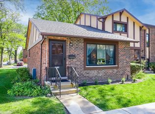 1S119 Radford Ln, Villa Park, IL 60181