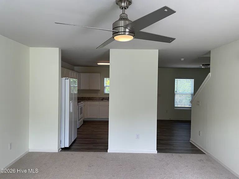 75 SW Shamrock Dr — Photo 5