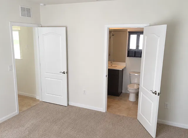 4 bed, 1498 sqft, $2,100 — Photo 4