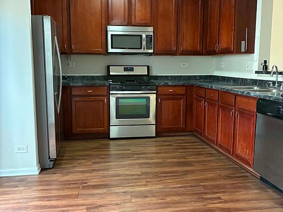 4th image of 147 Rosehall Dr