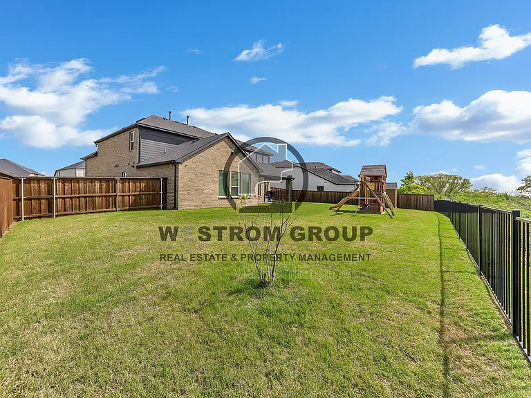 1417 Eagle Feather Way — Photo 33