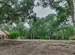 7802 Woodway Dr, Houston, TX 77063