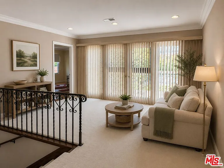 414 N Las Palmas Ave — Photo 24