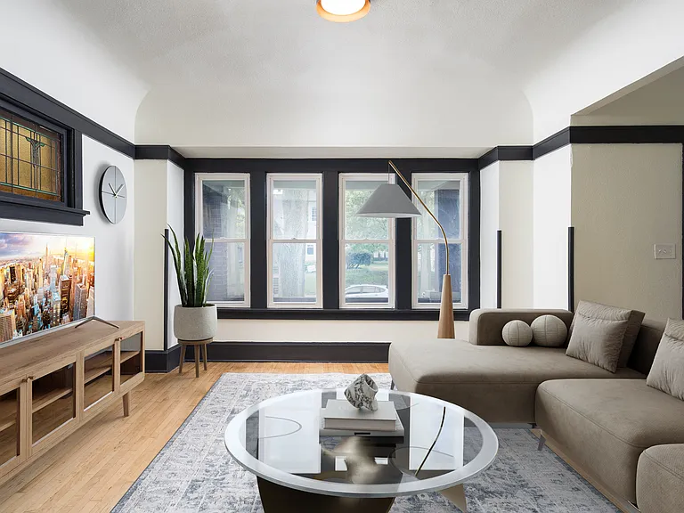 2914 N Bartlett Ave — Photo 1