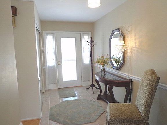 3rd image of 8165 Dartmouth Ln