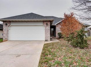 5011 N 9th St, Ozark, MO 65721