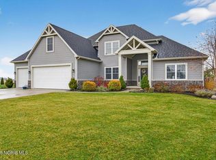 9467 Stallion Cir, Whitehouse, OH 43571