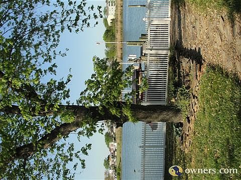 Lovely waterfront property