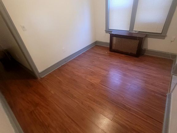 2nd image of 4715 N Broad St #B