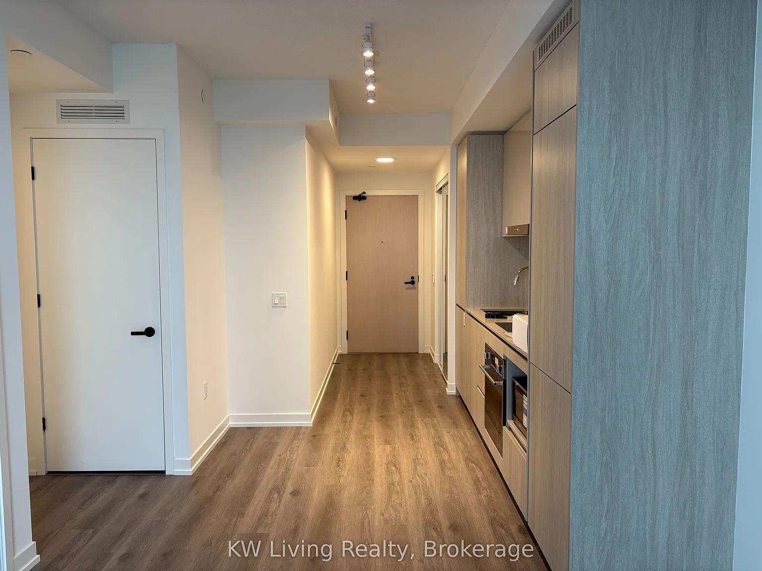 1 bed, $1,900 — Photo 2