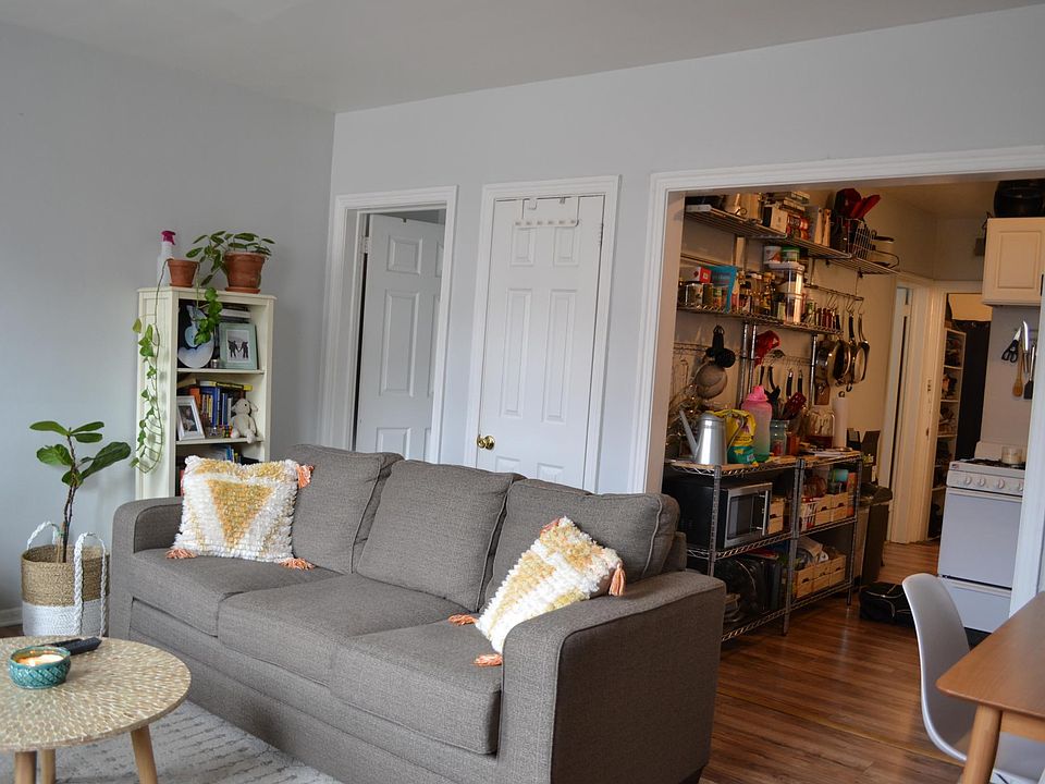 1st image of 1813 N Veitch St