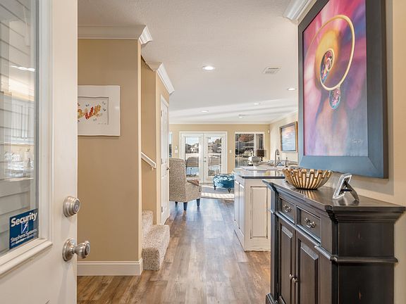2nd image of 188 Villa Poin Unit B