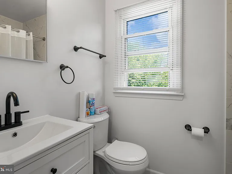 15605 Hanover Pike — Photo 16