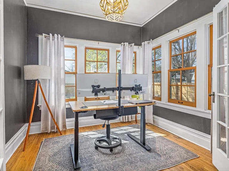 2323 W Regan Ave — Photo 16