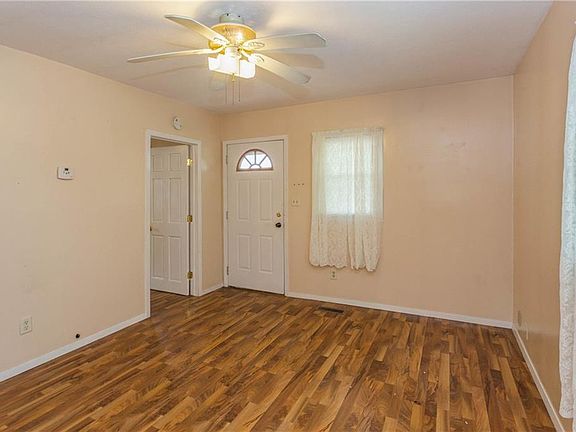 2nd image of 770 Teal St