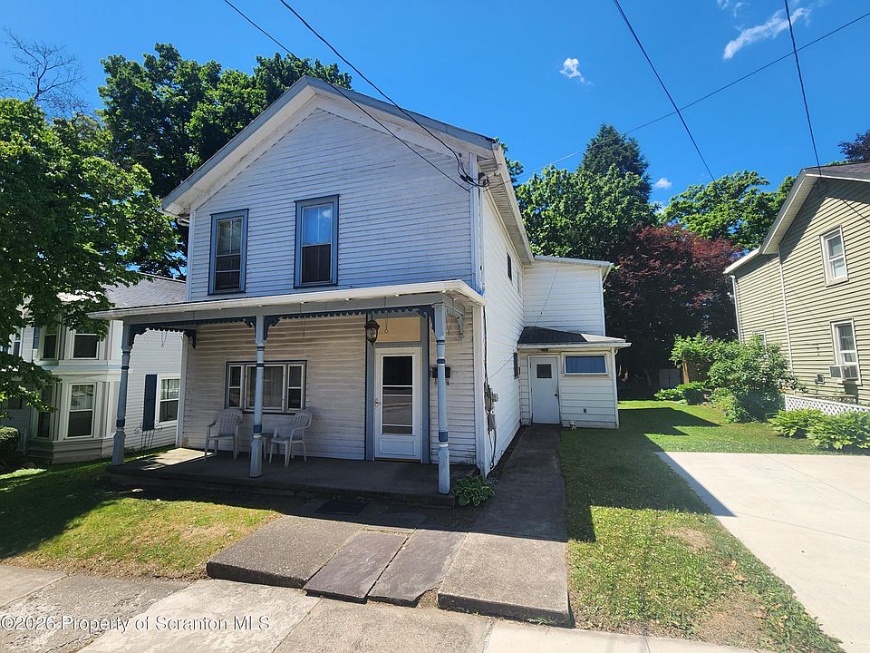 1st image of 10 E Harrison St