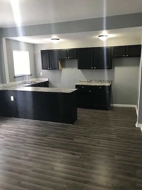 2 bed, 800 sqft, $1,300 — Photo 4