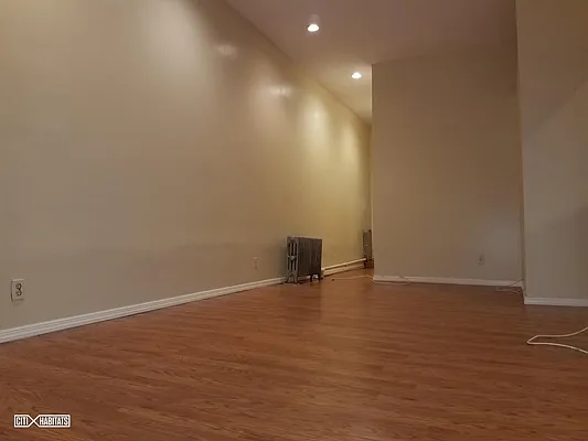 Rented by Citi Habitats | media 12