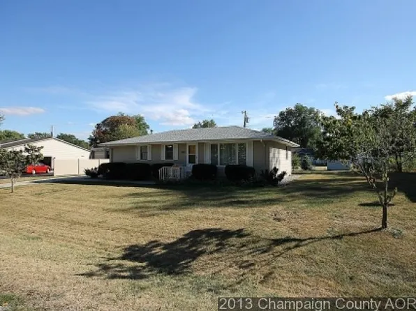 205 W Green St #3, Savoy, IL 61874