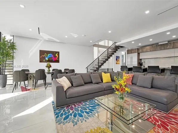 2516 NE 21st St #B, Fort Lauderdale, FL 33305