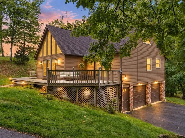 4819 Country Ln, Gibsonia, PA 15044