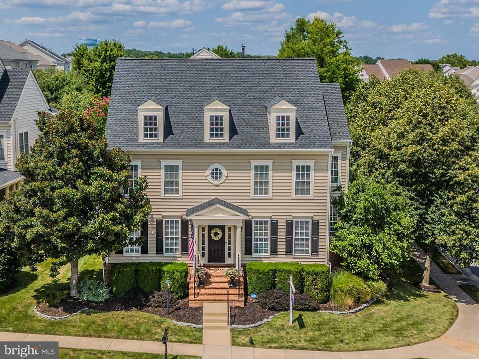 1st image of 42604 Legacy Park Dr