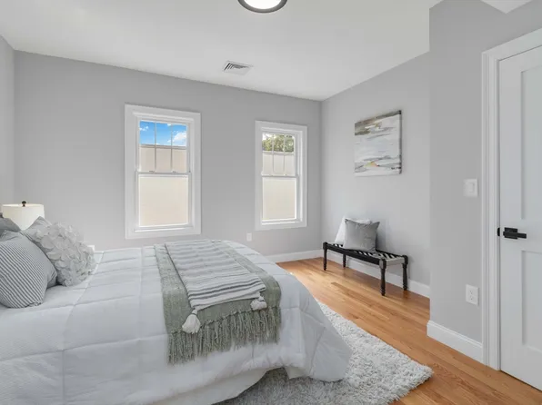 20 Alston St #20, Somerville, MA 02143