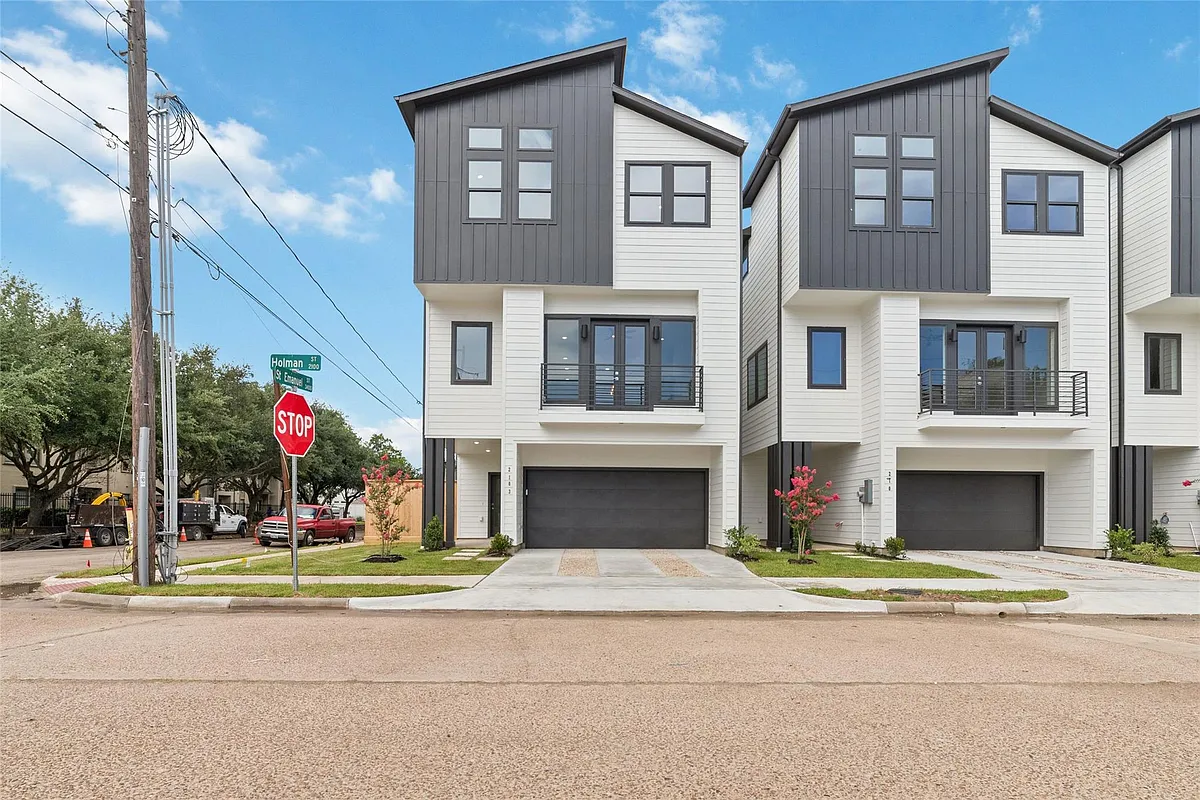 Building Photo - 2107 Holman St