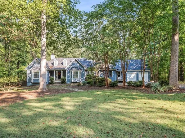 174 Hunters Glen Dr, Summerfield, NC 27358