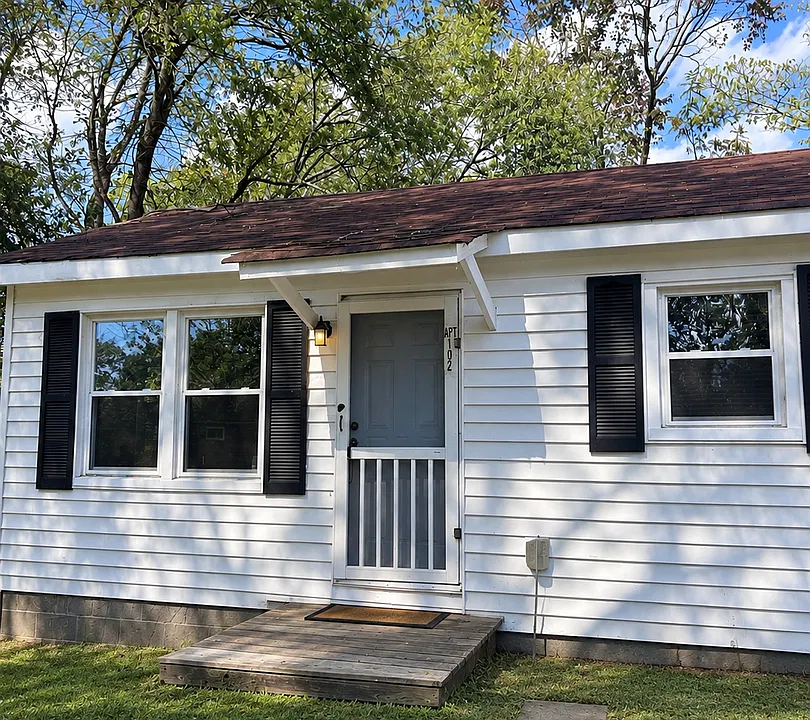 204 Flora Cir #102