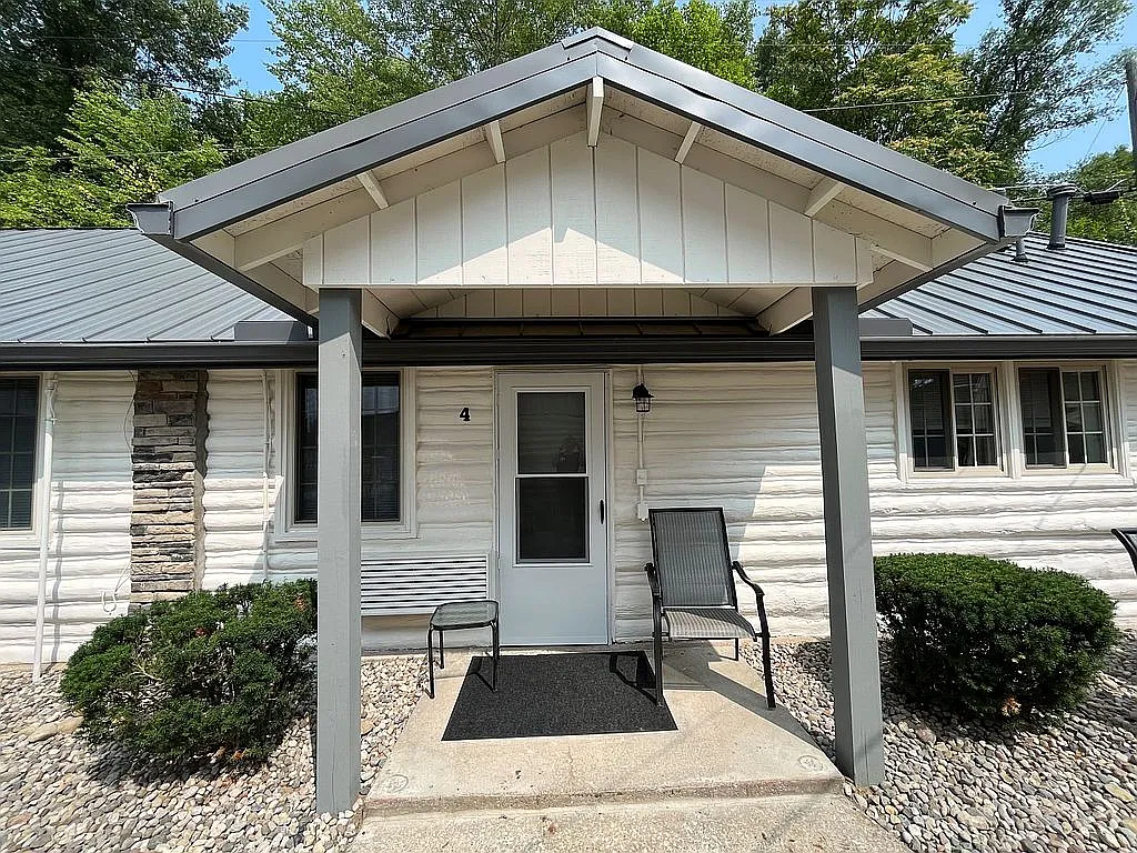 11554 Breyman Hwy #4 photo 1