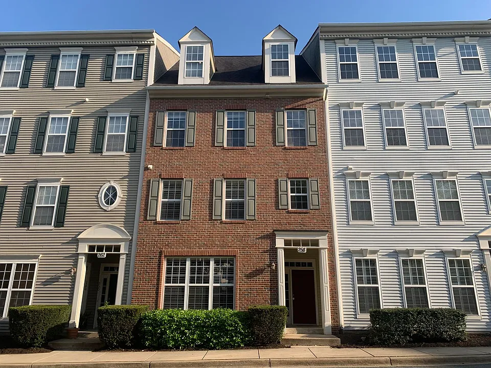 258 Fountain Green Ln #100