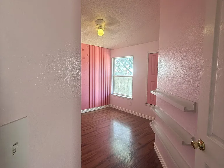 4740 Robert Acosta Dr — Photo 11