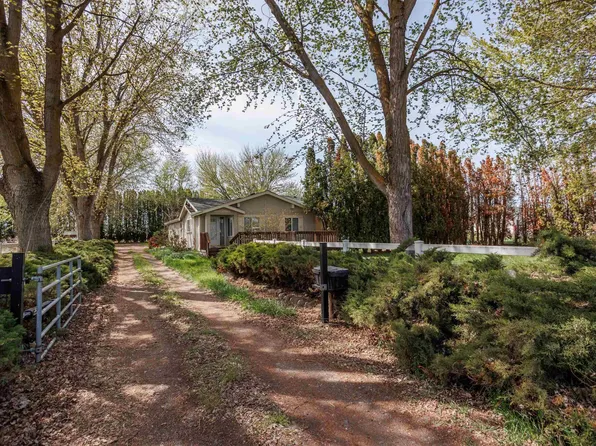 5402 N Wamba Rd, Prosser, WA 99350