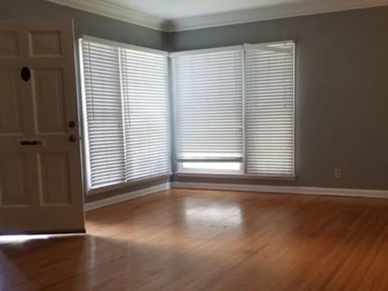1338 S Dunsmuir Ave #1338 — Photo 3