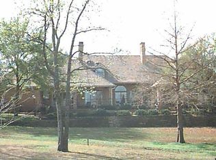 1315 Travis Cir N, Irving, TX 75038