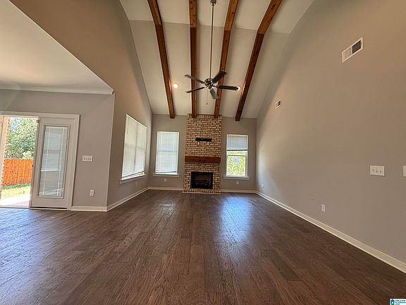 3rd image of 325 Taylors Way
