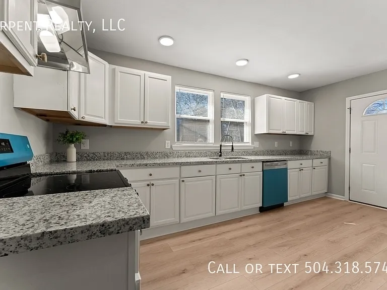 2245 Bayou Rd — Photo 4