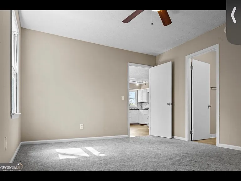 3219 University Ave #9 — Photo 19