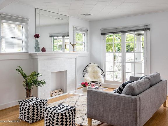 4th image of 3016 Jewel St