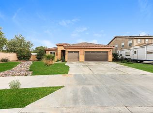 1060 Indiangrass Dr, Hemet, CA 92545