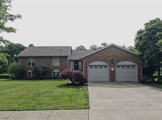 4528 Greenmeadow Ave NW, Canton, OH 44709