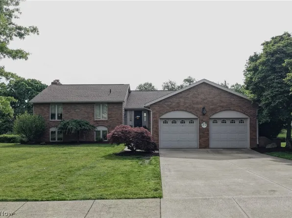 4528 Greenmeadow Ave NW, Canton, OH 44709